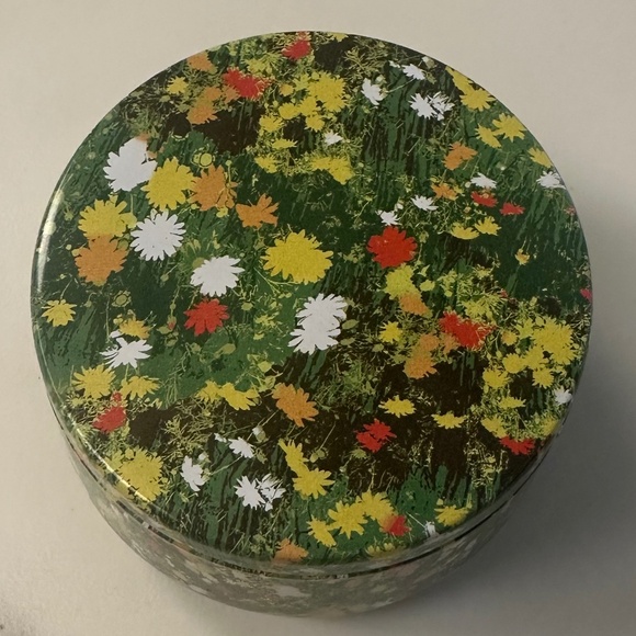 URBAN OUTFITTERS - Mini Nirvana Candle - 6 oz - Citrus, nectar, patchou - Picture 3 of 6